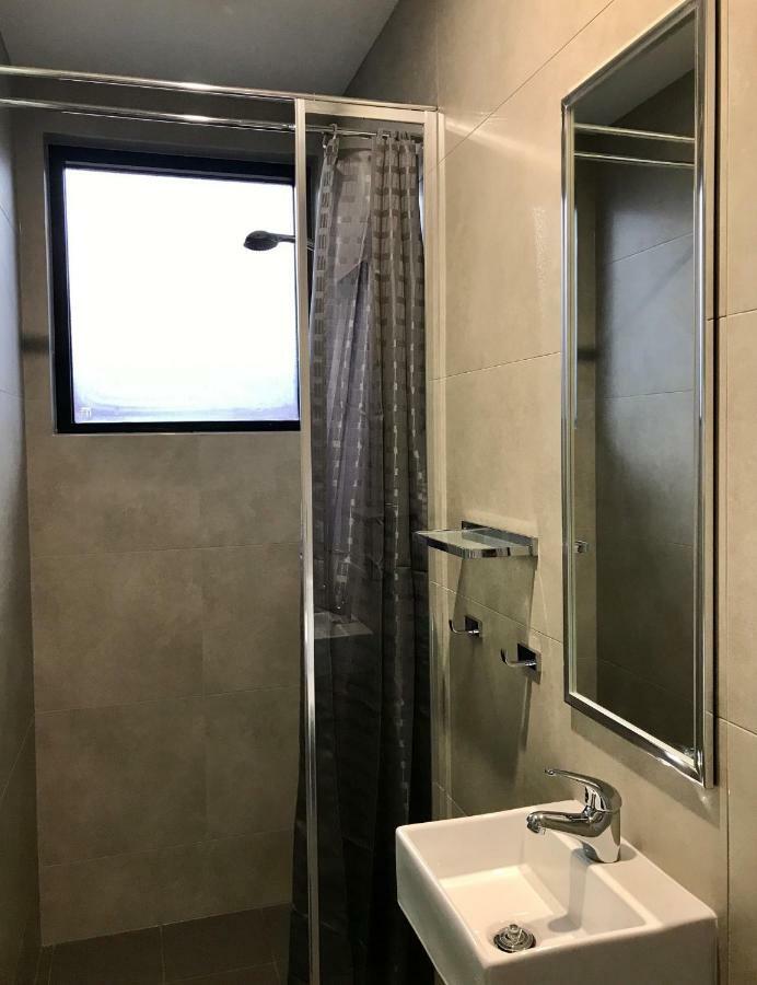Breeze Lodge Brisbane Bagian luar foto
